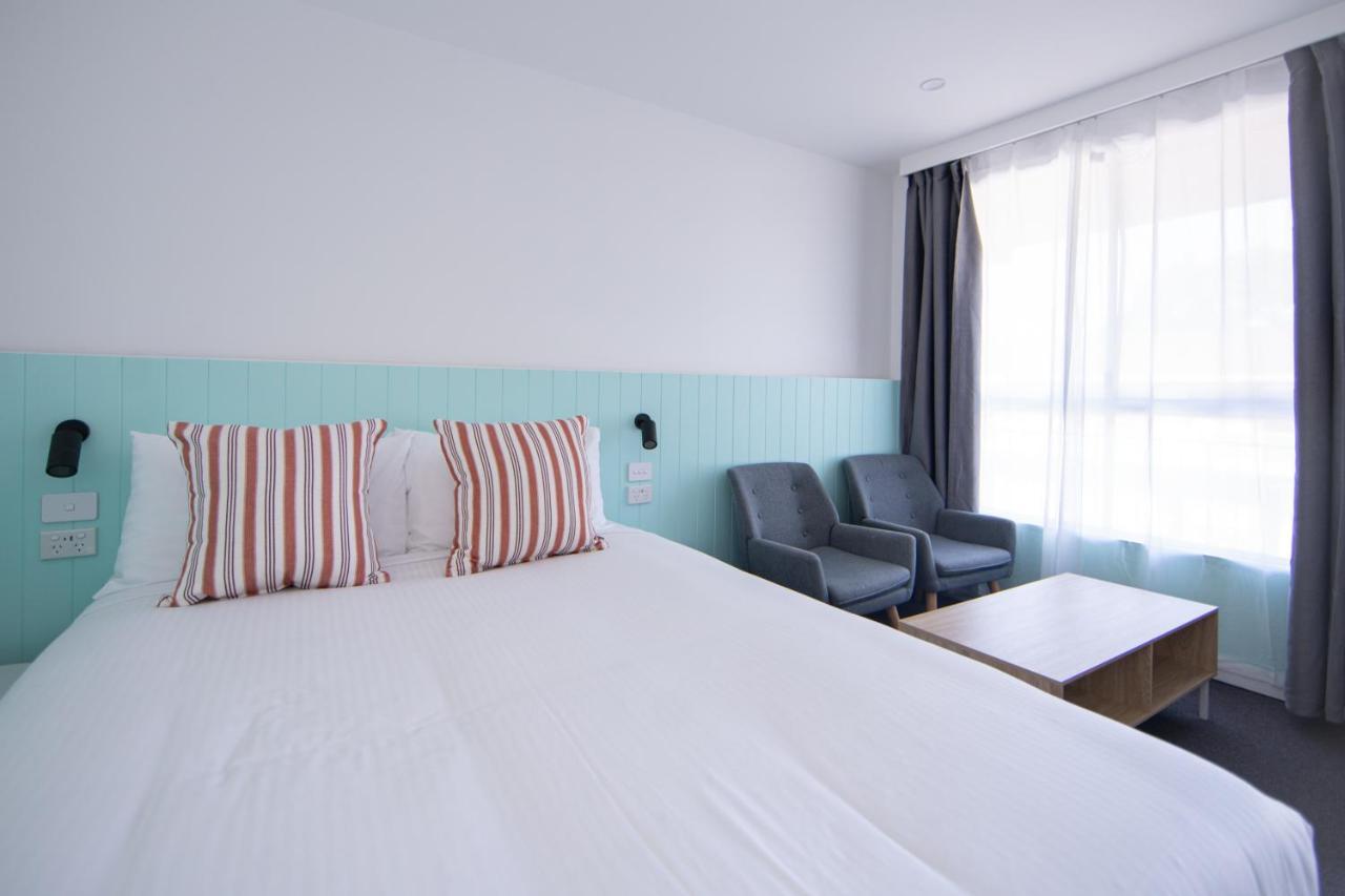 Gosford Palms Motor Inn Exteriör bild