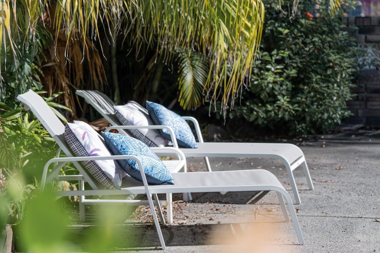 Gosford Palms Motor Inn Exteriör bild