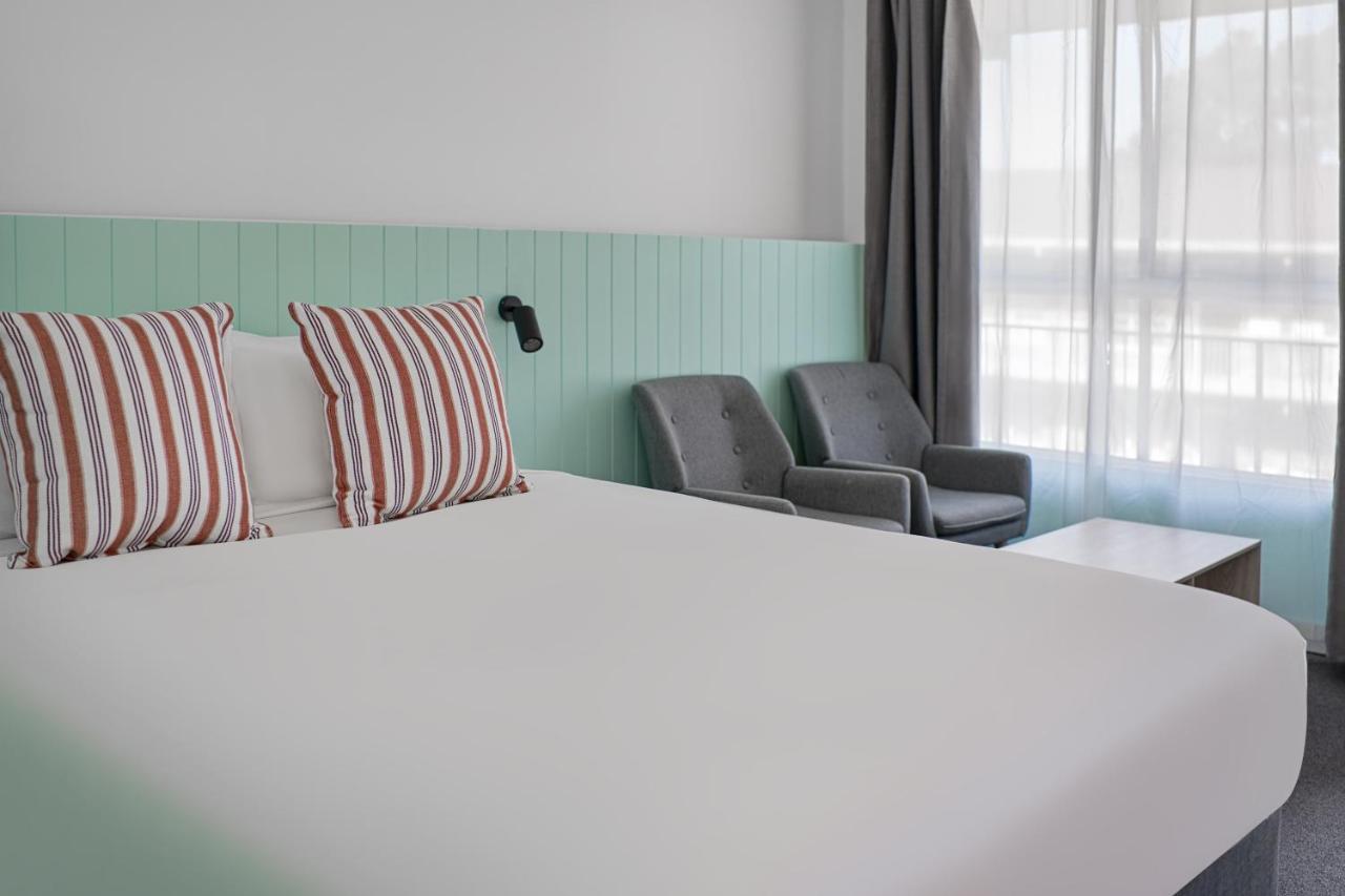 Gosford Palms Motor Inn Exteriör bild